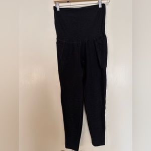 Beyond yoga maternity leggings